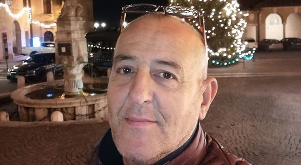 Treviso, consigliere comunale della Lega ha postato su Fb la foto di Silvio Romano e sotto ha scritto “impiccatela”: Il post è stato poi rimosso