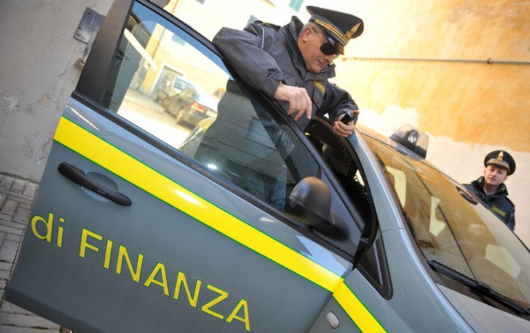 Palermo, blitz della Finanza: scoperto un giro di appalti milionari della sanità siciliana: arrestato il commissario per l’emergenza Covid-19