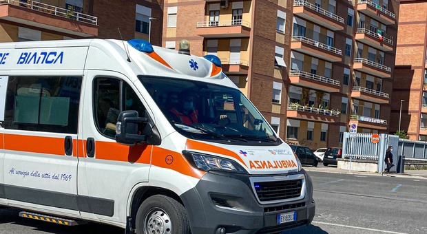 Casalpusterlengo (Lodi), è morto il bimbo di tre anni caduto dal quinto piano