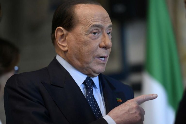 Coronavirus, parla Silvio Berlusconi: “La maggioranza degli italiani si sta comportando con prudenza e responsabilità”