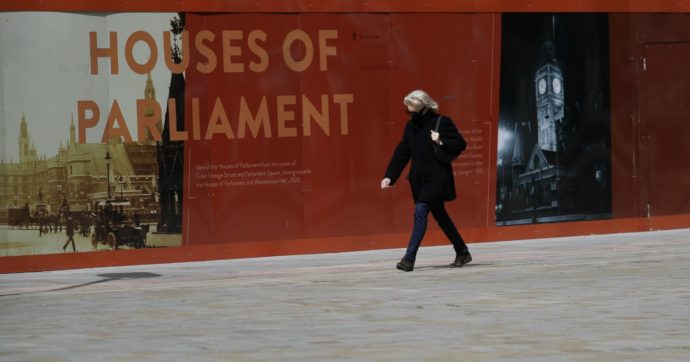 Coronavirus, in Gran Bretagna le vittime sono a quota 40mila