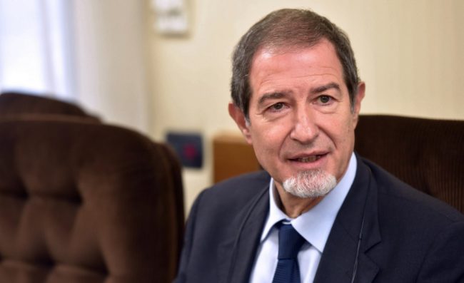 Coronavirus, parla il governatore Musumeci: “Anche la Sicilia, dopo la Sardegna, pensa a una ‘patente sanitaria’ prima di fare ingresso nell’isola”