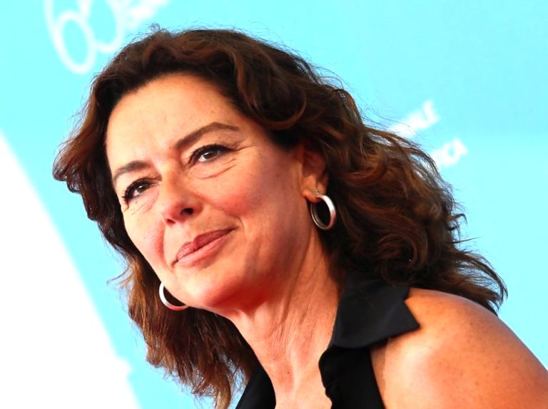 Monica Guerritore incontra, a distanza, i ragazzi della Melone e della Don Milani