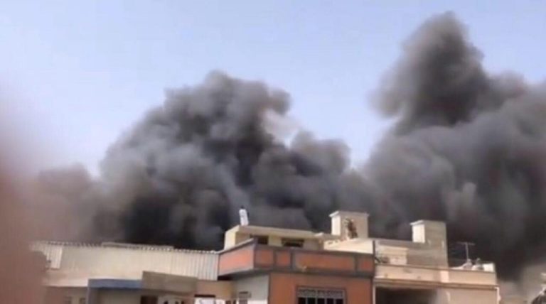 Pakistan, si schianta un Airbus A320 nei pressi dell’aeroporto di Karachi: 107 le vittime