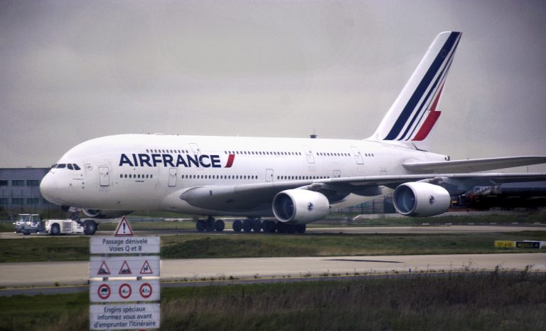 Francia, l’Unione europa da il via libera per i sette miliardi in sostengo di Air France