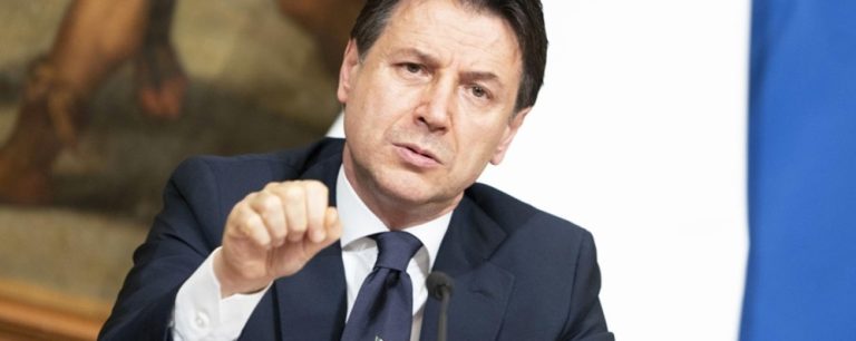 Fase 2, l’impegno del premier Conte: “Introduciamo misure di rilancio e sostegno alle imprese per una pronta ripartenza”