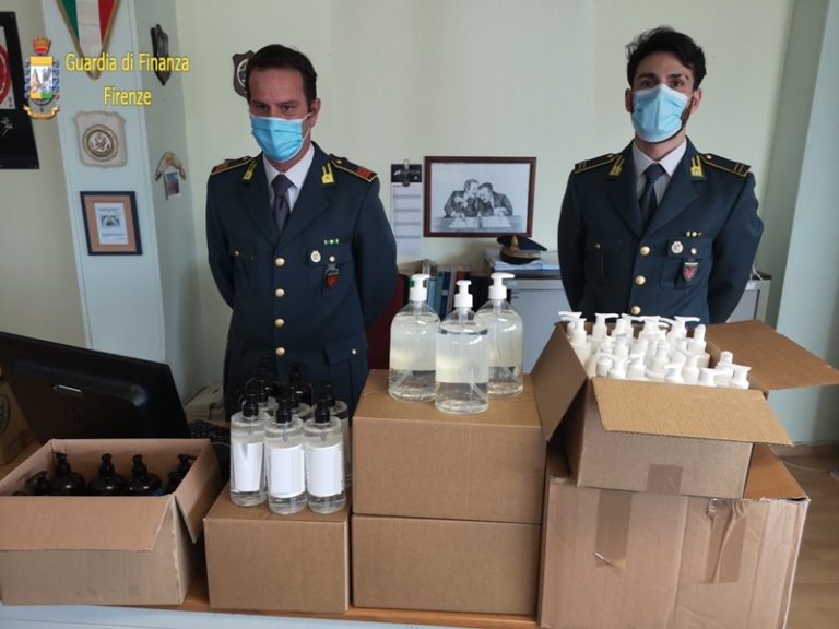 Coronavirus, la Guardia di Finanza a Firenze ha oscurato 4 siti web che vendeva farmaci contro il Covid-19