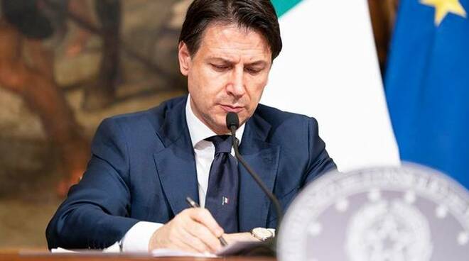 Fase 2, parla il premier Conte: “Oggi il Paese si rimette in moto”