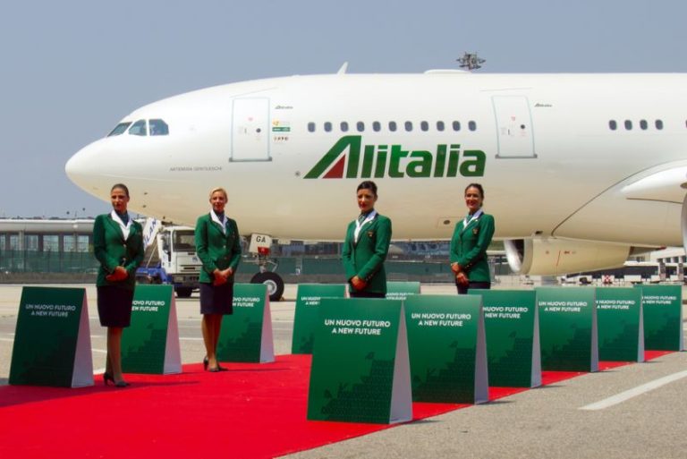 Alitalia, raggiunto l’accordo per la cassa integrazione per tutto il personale tra marzo e l’ottobre 2020