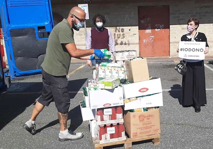 La Sampaolesi dona i pacchi per i cittadini di Cerveteri