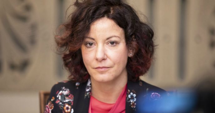 Coronavirus, la ministra Paola Pisano replica al ‘Foglio’: “Il ministero dell’Innovazione non ha mentito, né proferito bugie e opacità al presidente del Consiglio e ai cittadini nel comunicare la scelta dell’app Immuni”