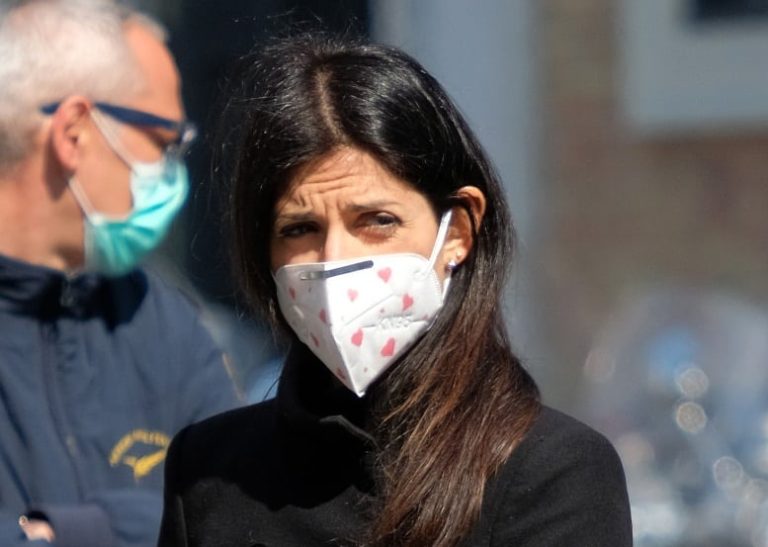 Coronavirus, la sindaca Raggi annuncia la Fase 2 per Roma