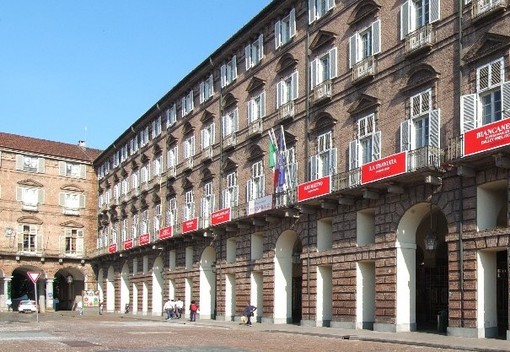 Torino, indagini della Finanza sul Teatro Regio: quattro persone indagate per corruzione