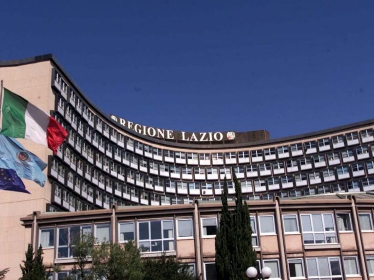 Lazio, dalla Regione 15, 2 milioni di euro per cinema, spettacoli dal vivo e librerie