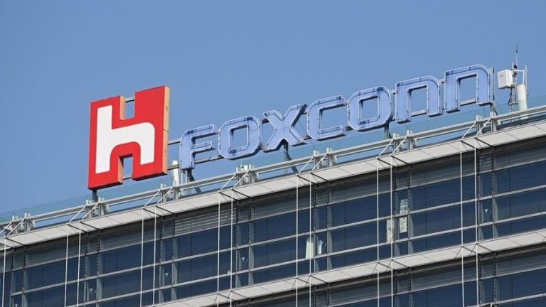 Crollo verticale (-90%) del fatturato di Foxconn,  colosso tecnologico di Taiwan