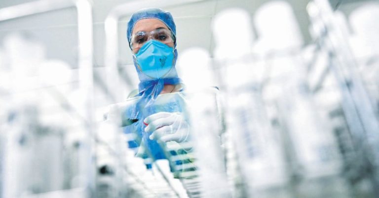 Coronavirus, negli Usa si sta cercando di ottenere un vaccino che sia gratuito per tutti