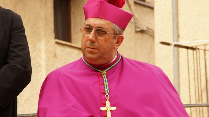 Rossano-Cariati (Cosenza), la rabbia dell’arcivescovo Giuseppe Satriano: “Troppi attentati nell’indifferenza generale”