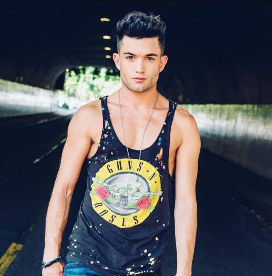 Musica, è morto a 34 anni Chris Trousdale, ex bimbo prodigio della boy band dei Dream Street