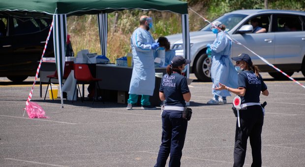 Coronavirus, a Roma rischio di un nuovo focolaio in un palazzo occupato alla Garbatella