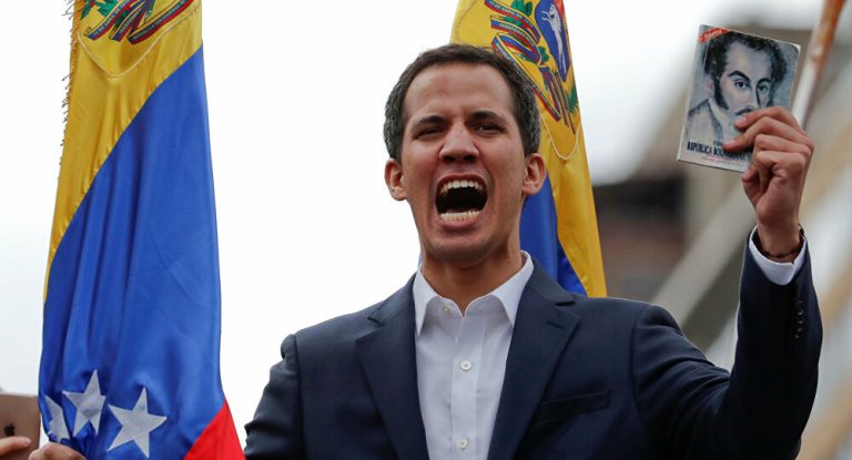 Venezuela: il leader dell’opposizione, Juan Guaidò si è rifugiato nell’ambasciata francese a Caracas