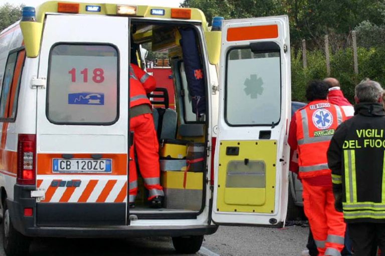 Arezzo, il gip concede i domiciliari al rumeno padre di due figli morti in un incidente stradale sull’autostrada A1