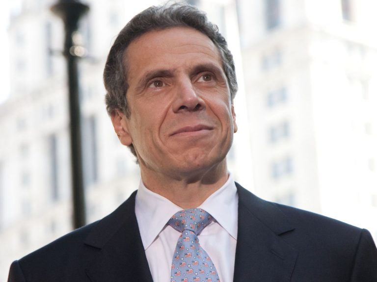 Usa, il governatore Cuomo: “La stretta al collo è un reato penale”