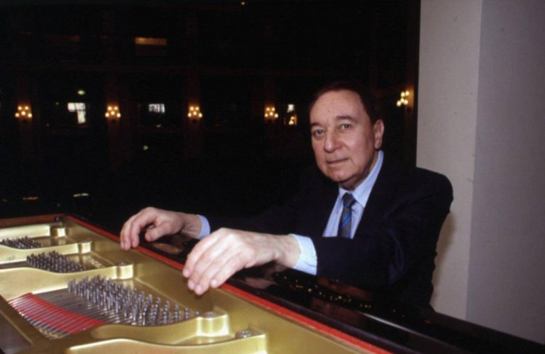 Musica, si è spento a 93 anni il pianista Marcello Abbado, fratello maggiore del direttore d’orchestra Claudio