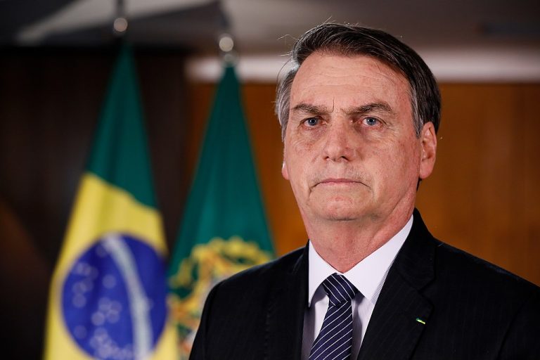 Brasile, Il presidente Jair Bolsonaro ha i sintomi del nuovo coronavirus