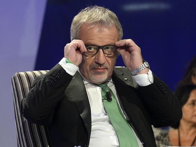 Fondi Lega, parla Roberto Maroni: “Non c’è stato alcun regalo alla Lombardia Film Commission da parte della Regione Lombardia”