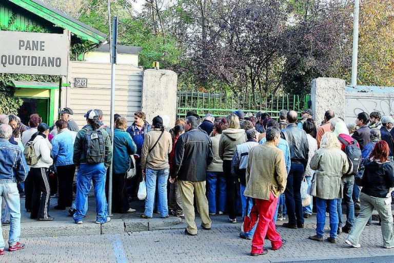 Effetto Covid: per un italiano su due il proprio reddito è crollato del 50 per cento