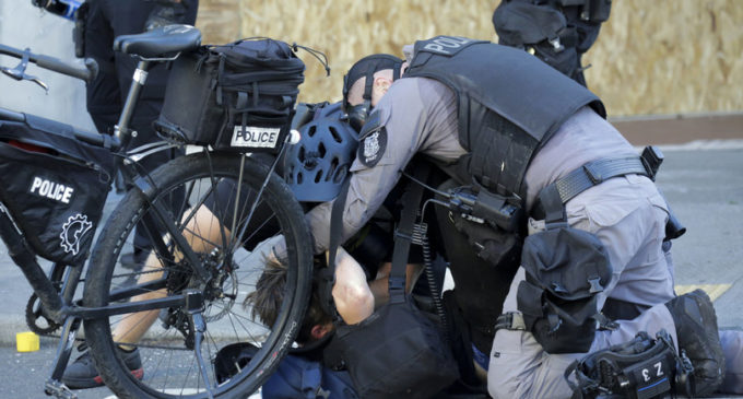 Usa, torna la violenza in Texas: un uomo ucciso ad Austin