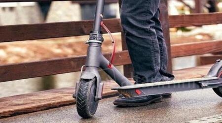 Rimini, era sul monopattino elettrico completamente ubriaco: denunciato un 32enne francese