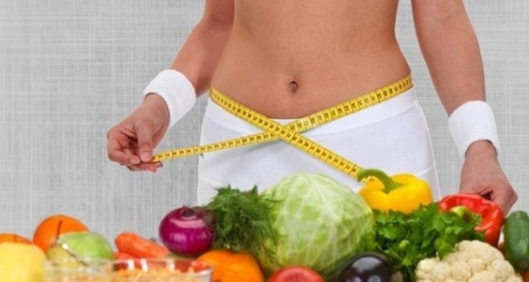 Salute, 4 italiani su 10 sono in “lotta con il peso”: mangiano male e fanno poco sport