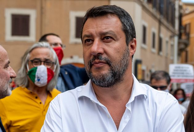 Lega, parla Matteo Salvini: “Sono orgoglioso perché in questo week end inauguriamo una sede a Matera, una a Martina Franca, una sede a Gallipoli, una a Fasano”