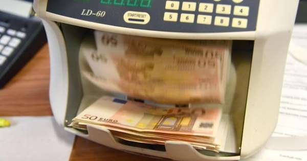Scatta da oggi il nuovo tetto ai pagamenti in contanti: il limite è 2mila euro