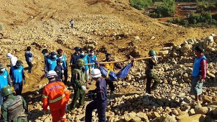 Myanmar: frana travolge una miniera, morti almeno 113 minatori