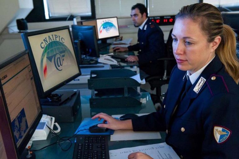 Genova, blitz della Polizia Postale contro gli attacchi informatici per la frode e al riciclaggio di denaro