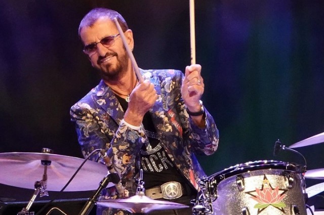Musica, Ringo Star compie 80 anni: i tamburi dei leggendari Beatles