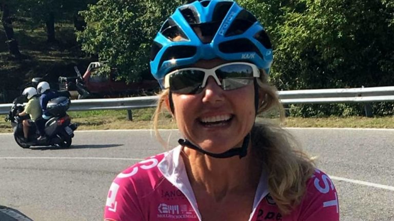 Lonato (Brescia), nuova tragedia nel ciclismo: è morta Roberta Agosti travolta da un camion