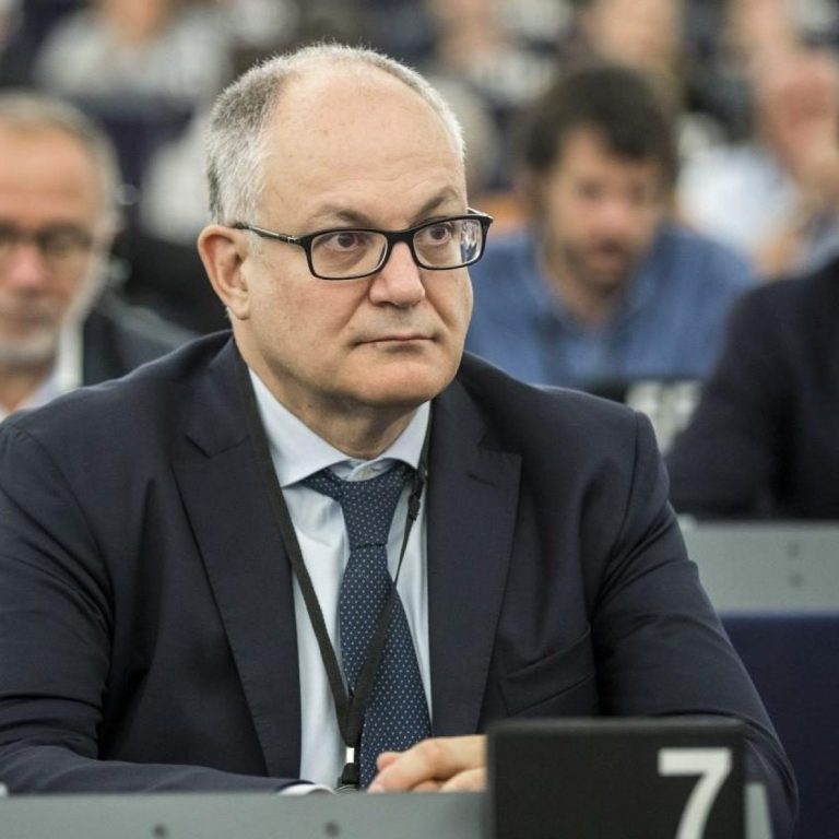 Recovery Fund, al via oggi a Bruxelles le trattative. Il ministro Gualtieri ostenta ottimismo: “Io sono fiducioso”