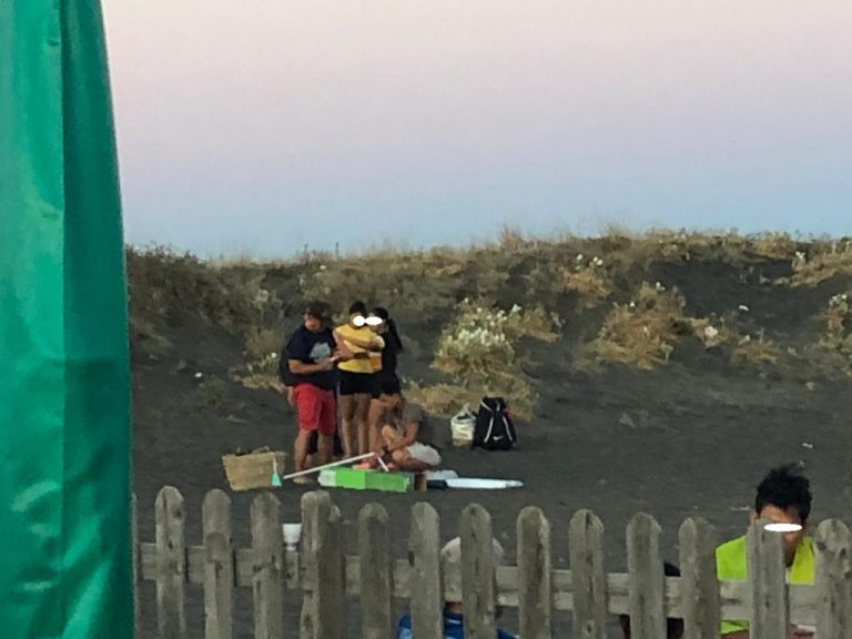 Campeggiavano in spiaggia: allontanati dalla Guardia Costiera