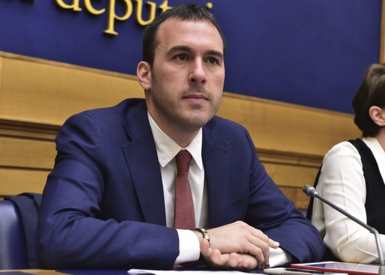 Vicenda Regeni, parla il sottosegretario agli Esteri Di Stefano: “Il ritiro dell’ambasciatore non è una soluzione”