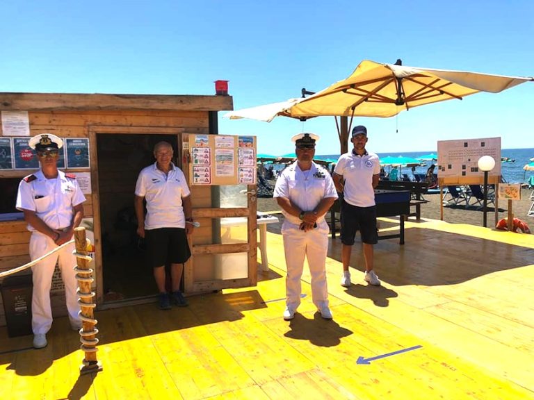 Mare Sicuro: l’Ass. Nautica Campo di Mare istituisce l’angolo della Guardia Costiera