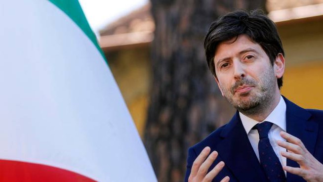 Coronavirus, parla il ministro Speranza: “Una seconda ondata del Covid è possibile e serve quindi cautela”