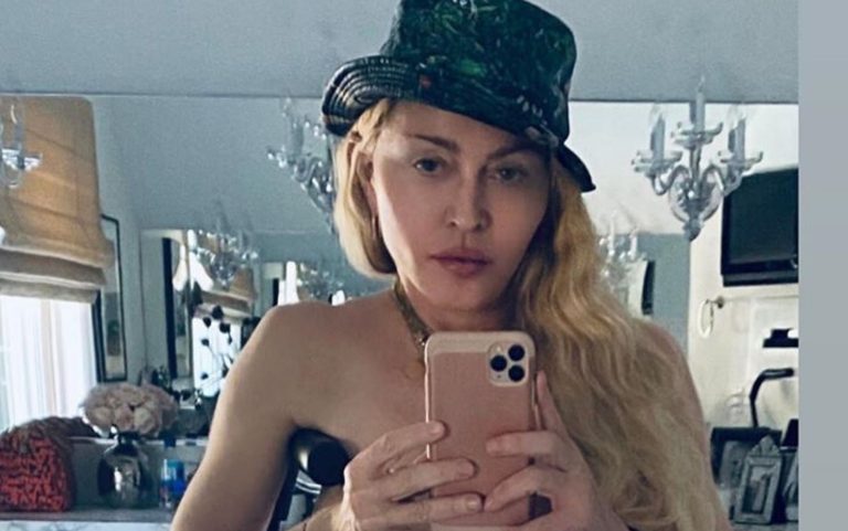 Usa, ‘la complottista’ Madonna: “Il vaccino c’è ma è stato nascosto”: oscurato il suo profilo da Instagram per informazioni false