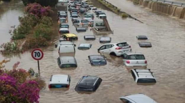 Palermo, dopo la ‘bomba d’acqua’ si cercano almeno due dispersi