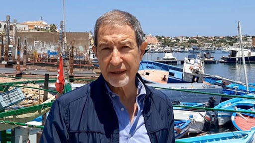 Lampedusa, il governatore Musumeci richiede lo stato di emergenza per i continui sbarchi di migranti