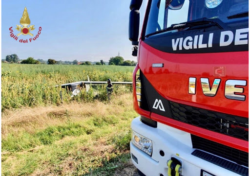 Arena Po (Pavia), precipita un ultraleggero: ferito il pilota