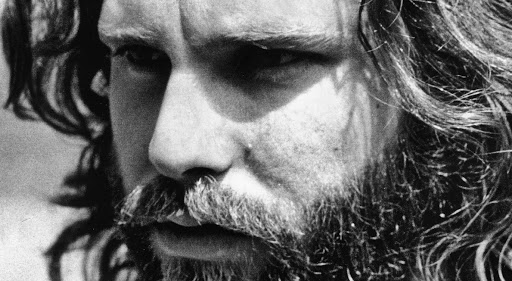 Musica, il 3 luglio di 49 anni fa si spegneva il “fuoco sacro” di Jim Morrison