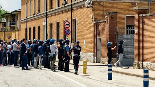 Treviso, completato lo screening per i 129 migranti positivi ospitati nella ex caserma Serena di Casier